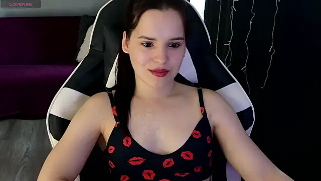 Harleen Moore online show from June 11, 5:16 am