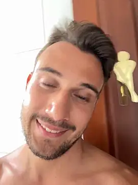Snapshot of carvalhofelipe chatting on January 8, 8:07 pm carvalhofelipe online show from January 8, 8:07 pm