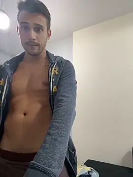 Snapshot of carvalhofelipe chatting on February 7, 1:47 am carvalhofelipe online show from February 7, 1:47 am