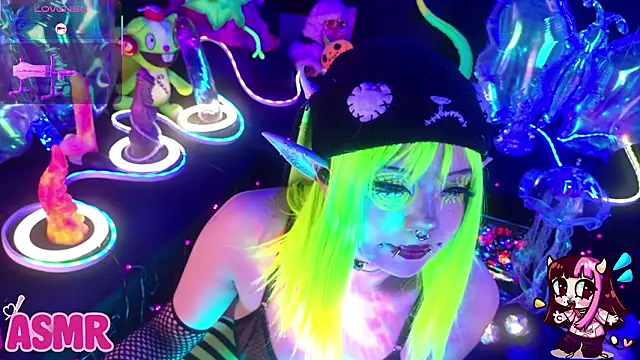 LaytonBox online show from February 24, 2:04 pm