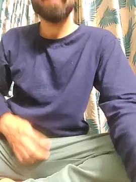 TOPMOON001 online show from February 26, 7:13 pm