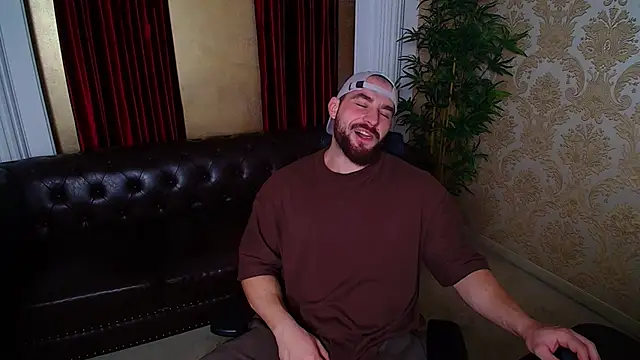 AdamJamesonn online show from November 28, 5:21 am