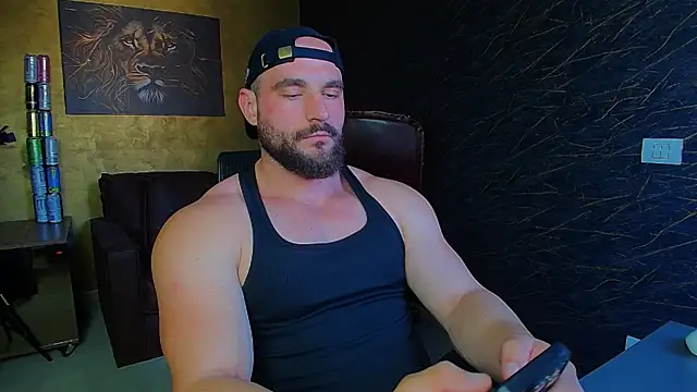 AdamJamesonn online show from June 3, 5:54 am