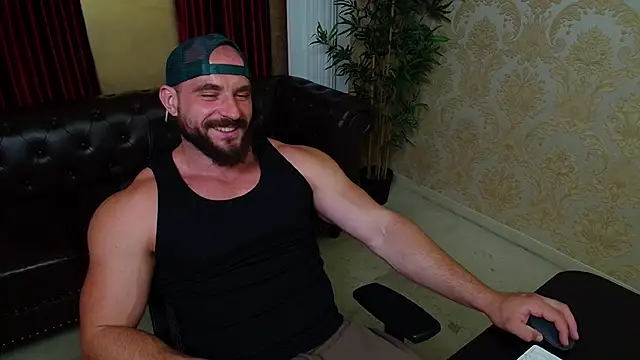 AdamJamesonn online show from July 17, 5:14 am