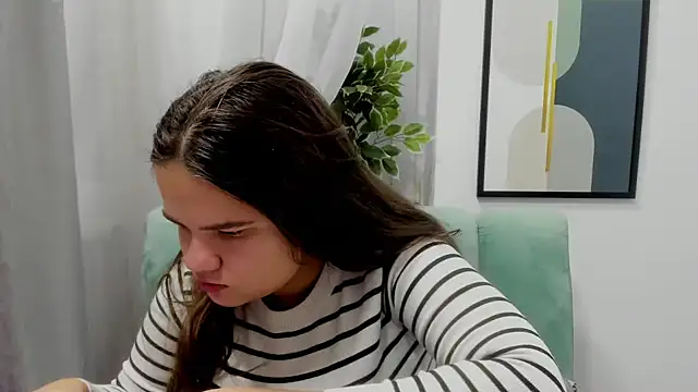 AdeleCruz online show from February 3, 1:08 pm