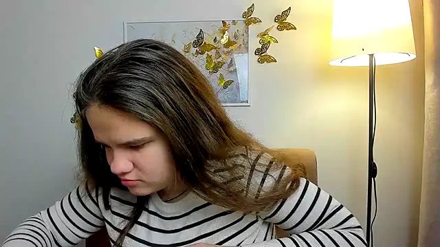 AdeleCruz online show from February 16, 8:10 am