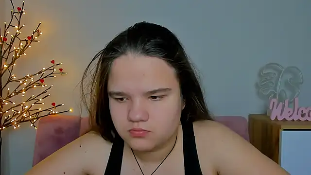 AdeleCruz online show from February 17, 8:09 am