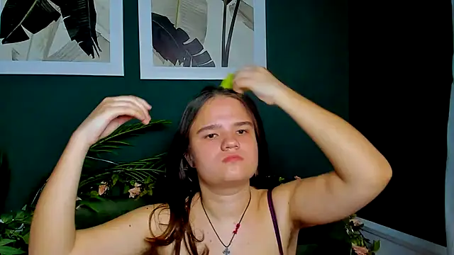 AdeleCruz online show from April 4, 12:02 pm