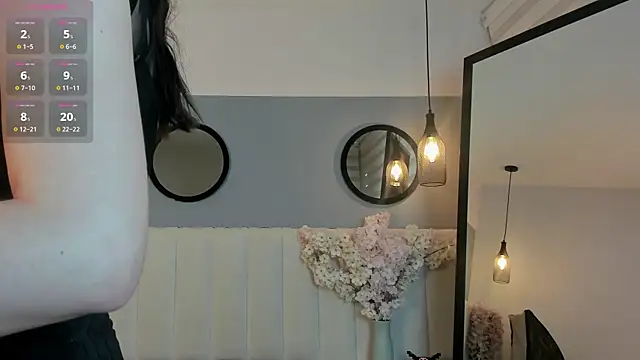chelsea bolton  online show from May 25, 12:11 pm