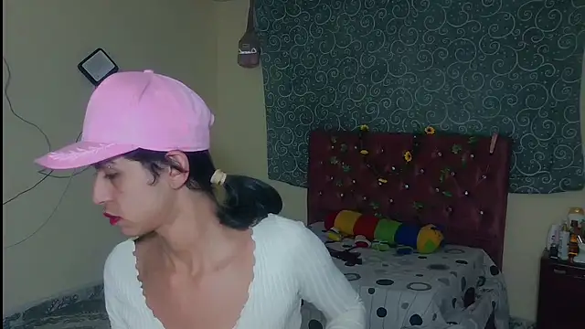boysLittle online show from May 23, 12:05 am