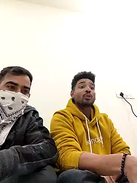 13lusty online show from January 30, 5:41 am