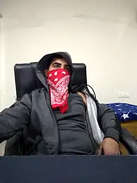 13lusty online show from February 25, 11:30 am