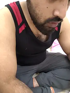 13lusty online show from March 12, 7:46 am