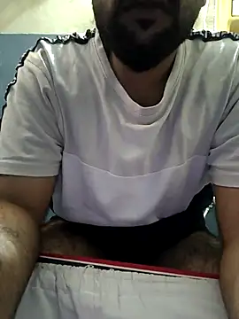 13lusty online show from March 23, 5:33 am