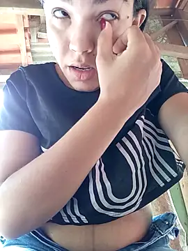 Snapshot of oliveira_k chatting on February 15, 8:16 pm oliveira k online show from February 15, 8:16 pm