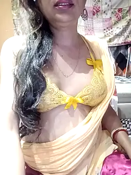 SANA-LEONI online show from January 24, 7:39 pm