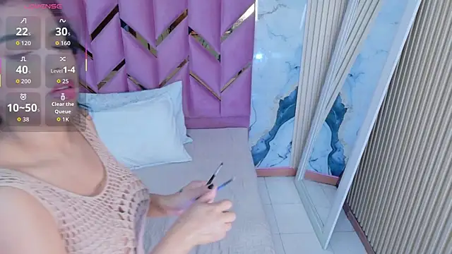 hotiergirl online show from December 5, 12:03 pm