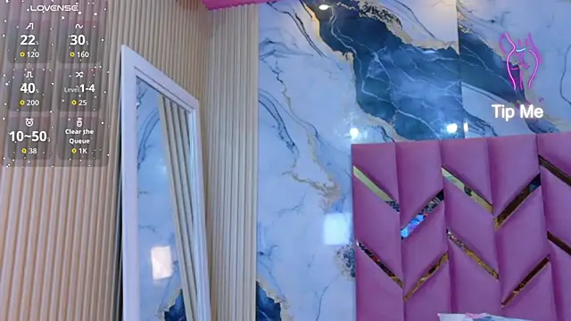 hotiergirl online show from April 6, 11:55 am