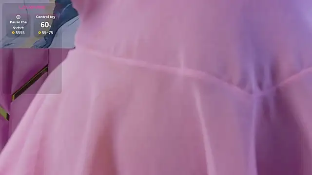 hotiergirl online show from April 20, 12:30 pm