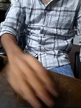 braveman999 online show from April 27, 9:07 am