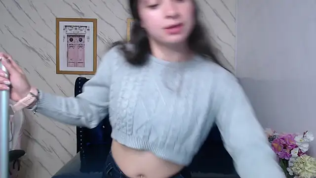 Snapshot of Sarita_v_ chatting on March 11, 6:52 pm Sarita v online show from March 11, 6:52 pm