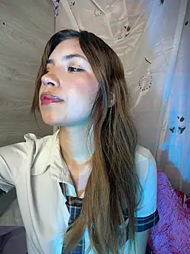 Snapshot of Selesumii chatting on February 25, 4:11 am Selesumii online show from February 25, 4:11 am