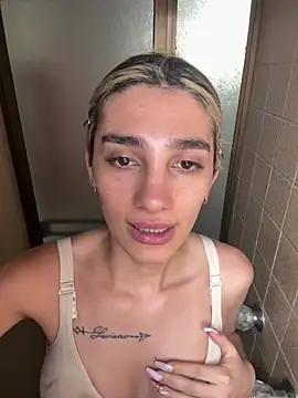 Queensara  online show from February 26, 5:45 pm