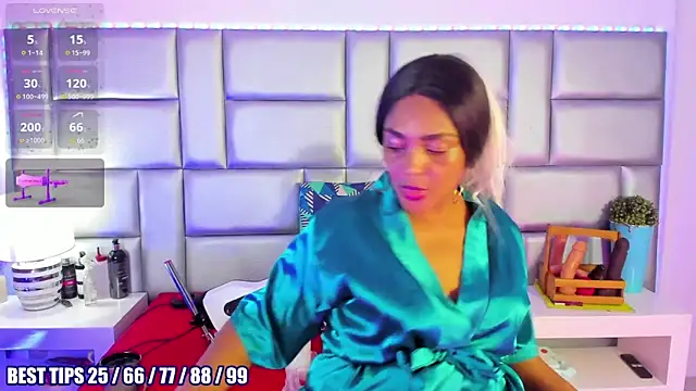 LovelyNickii online show from February 23, 12:46 pm