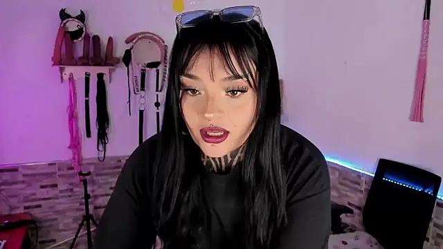 Snapshot of amyswallow7 chatting on February 5, 2:38 am amyswallow7 online show from February 5, 2:38 am