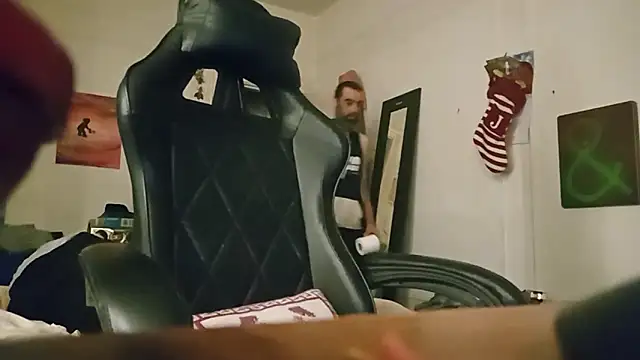 Snapshot of BaByArM81 chatting on November 1, 11:18 pm BaByArM81 online show from November 1, 11:18 pm