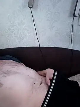 Lukas2204 online show from April 24, 11:40 pm