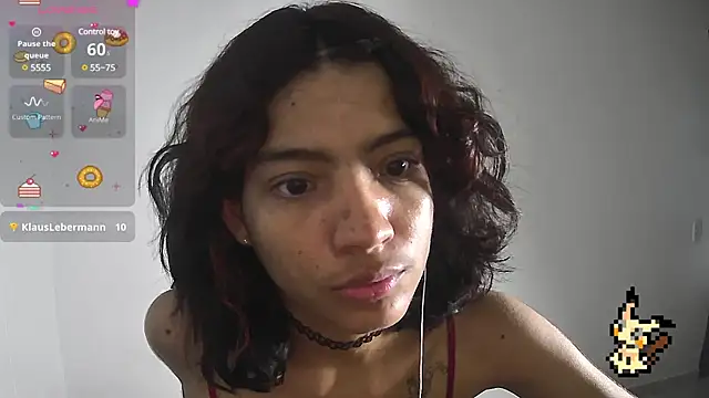 Snapshot of Lovelyamyy chatting on March 8, 8:22 am Lovelyamyy online show from March 8, 8:22 am