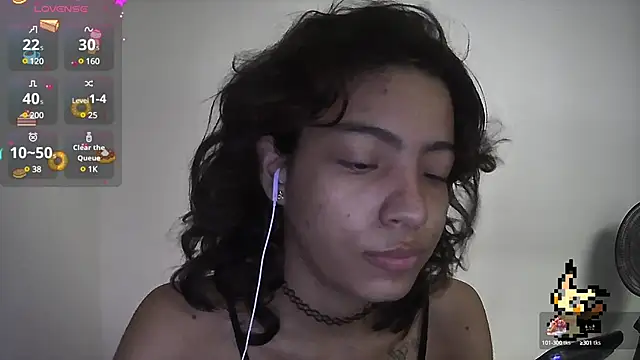 Snapshot of Lovelyamyy chatting on March 16, 3:17 pm Lovelyamyy online show from March 16, 3:17 pm