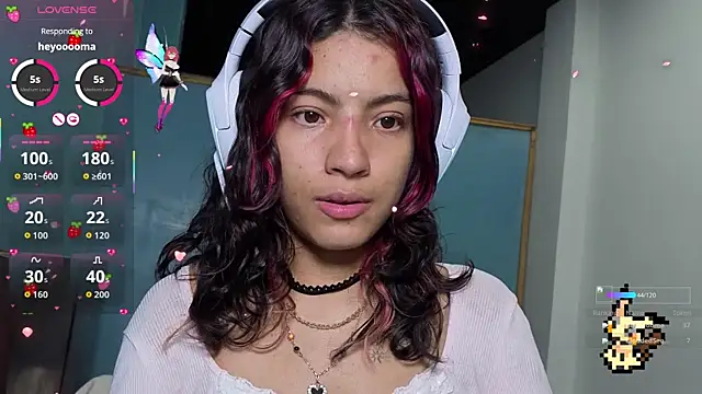 Snapshot of Lovelyamyy chatting on October 7, 5:04 am Lovelyamyy online show from October 7, 5:04 am