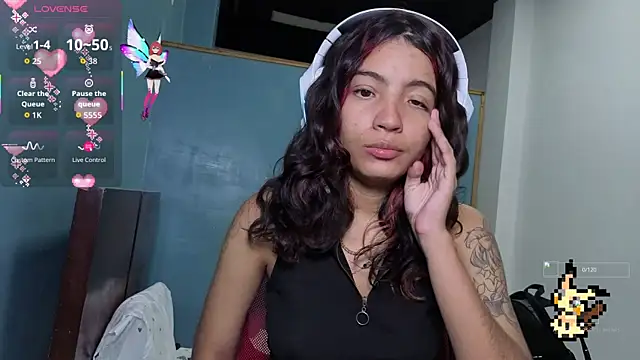 Snapshot of Lovelyamyy chatting on October 15, 5:57 pm Lovelyamyy online show from October 15, 5:57 pm