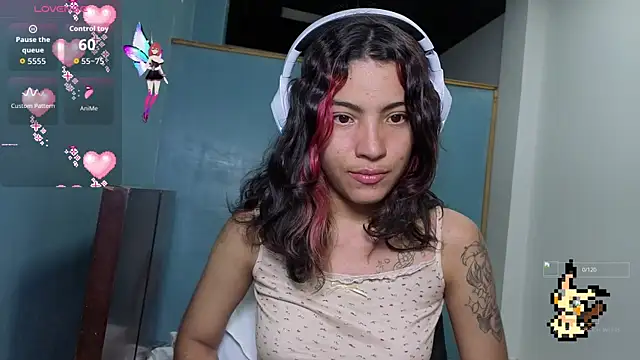 Snapshot of Lovelyamyy chatting on November 2, 1:30 am Lovelyamyy online show from November 2, 1:30 am