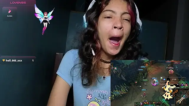 Snapshot of Lovelyamyy chatting on November 18, 1:44 am Lovelyamyy online show from November 18, 1:44 am