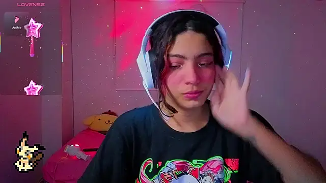 Snapshot of Lovelyamyy chatting on December 19, 11:23 pm Lovelyamyy online show from December 19, 11:23 pm