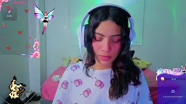 Snapshot of Lovelyamyy chatting on February 3, 2:53 am Lovelyamyy online show from February 3, 2:53 am