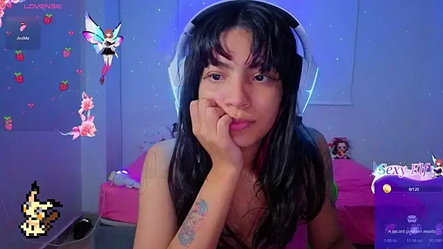 Snapshot of Lovelyamyy chatting on February 13, 3:13 am Lovelyamyy online show from February 13, 3:13 am