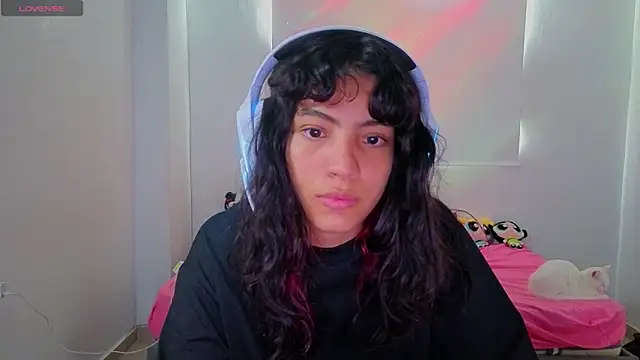 Snapshot of Lovelyamyy chatting on February 20, 8:42 pm Lovelyamyy online show from February 20, 8:42 pm