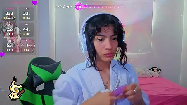 Snapshot of Lovelyamyy chatting on February 23, 9:23 pm Lovelyamyy online show from February 23, 9:23 pm