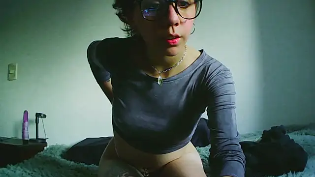 w4xxita online show from May 26, 7:43 pm