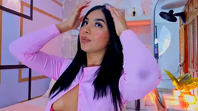 CharlotteGraay online show from February 19, 7:43 pm