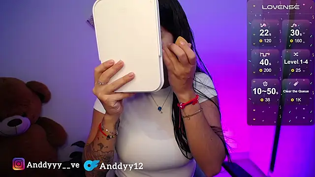 Snapshot of Anddyy__ chatting on April 19, 4:50 pm Anddyy online show from April 19, 4:50 pm