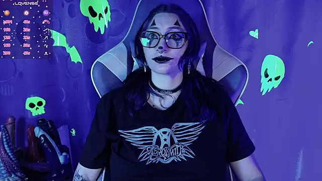 Kimlennox  online show from March 20, 1:38 pm