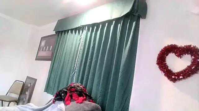 Snapshot of AQuickPhyx chatting on February 13, 8:55 pm AQuickPhyx online show from February 13, 8:55 pm