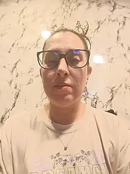 CHARLOTTE 1711 online show from July 14, 3:11 am