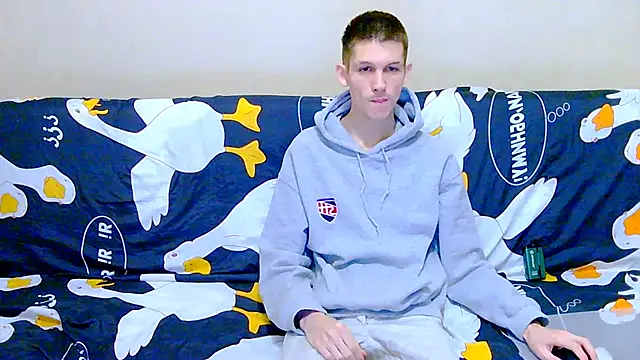 Lester Broo online show from January 11, 4:39 am