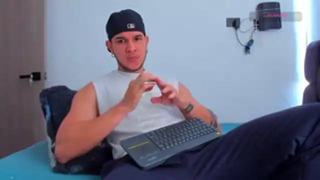 austinoficial online show from March 14, 2:22 pm